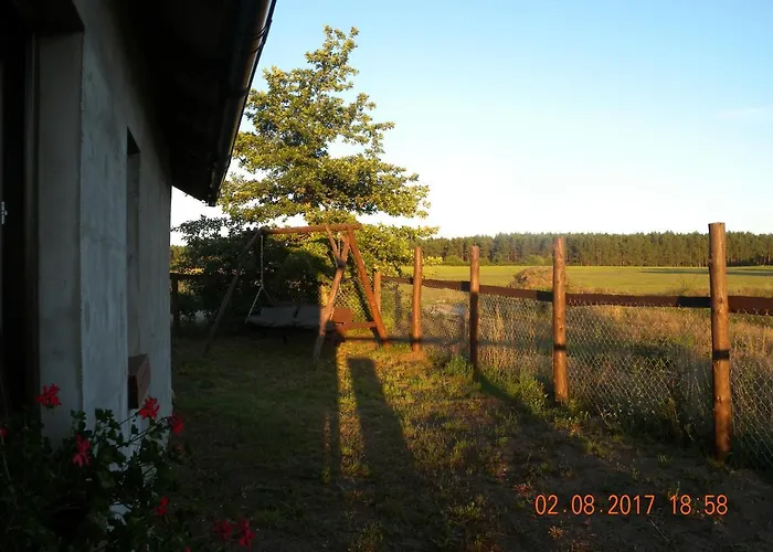 Chatki U Patki Jaktstuga Lebieniec